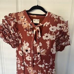 Joyfolie Multicolored Ruffled Flutter Sleeve Blouse